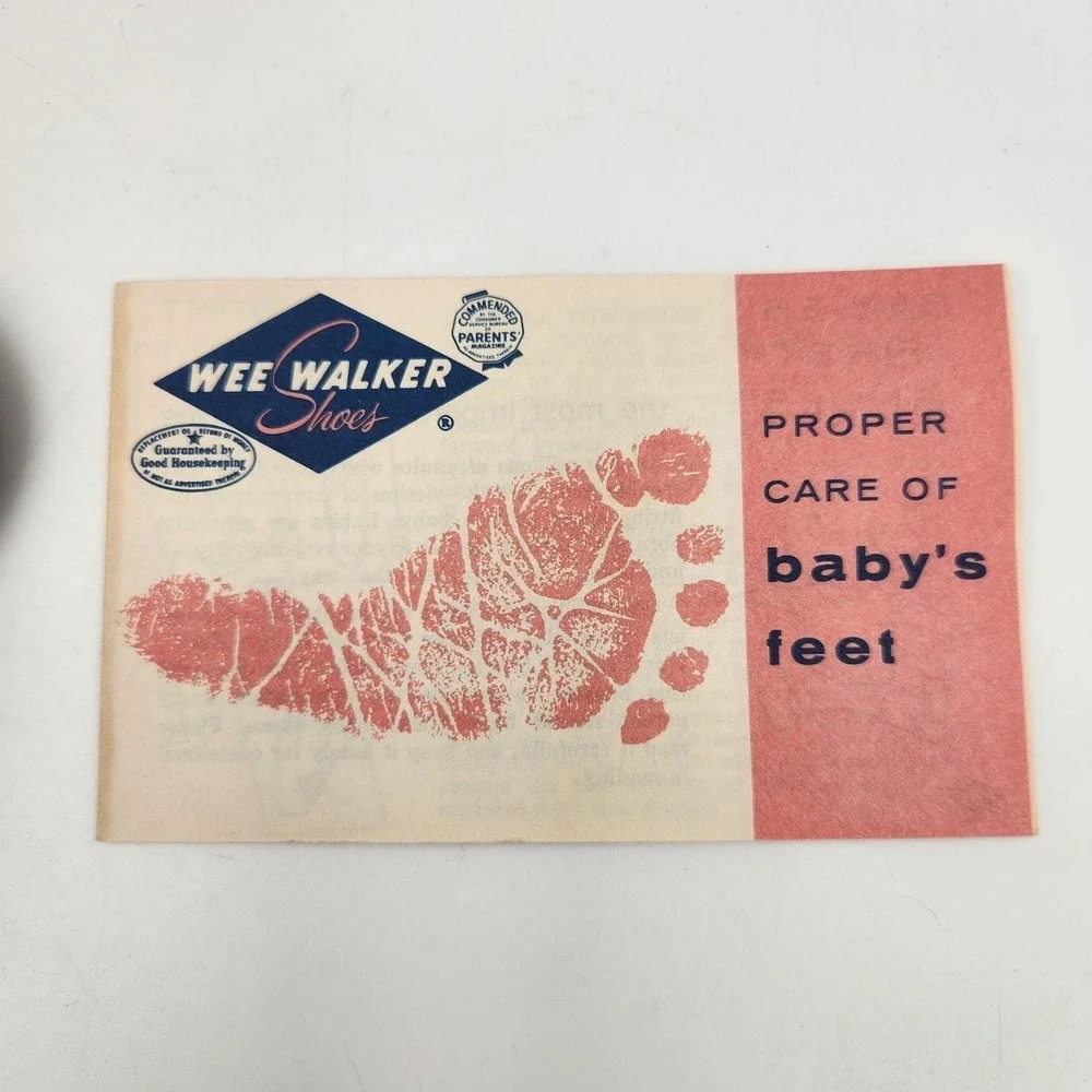 Vintage 1961 Wee Walker White Leather Baby Crib Shoes Style 220-149 Size 1 Boxed